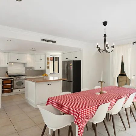 Newly Renovated Home Steps From Sorrento Beach Perth Exterior photo