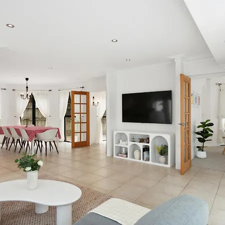Newly Renovated Home Steps From Sorrento Beach Perth Exterior photo